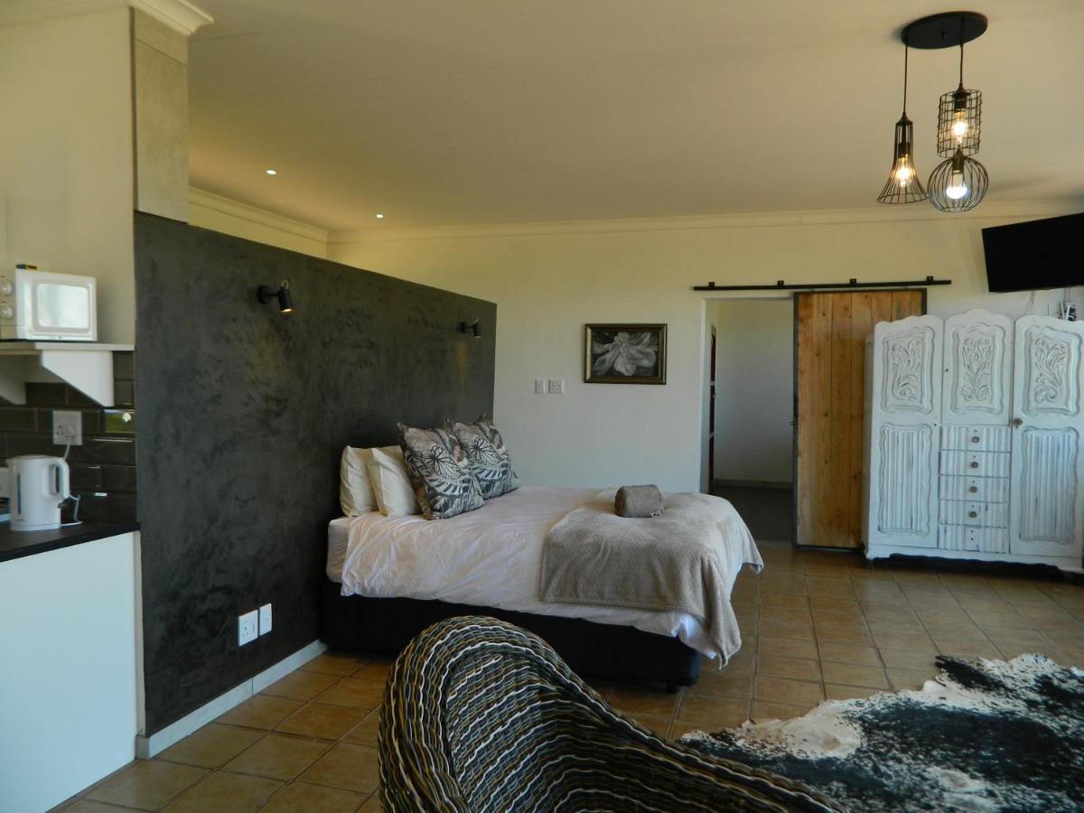 Dewdrop Farm Stay Ermelo Bagian luar foto