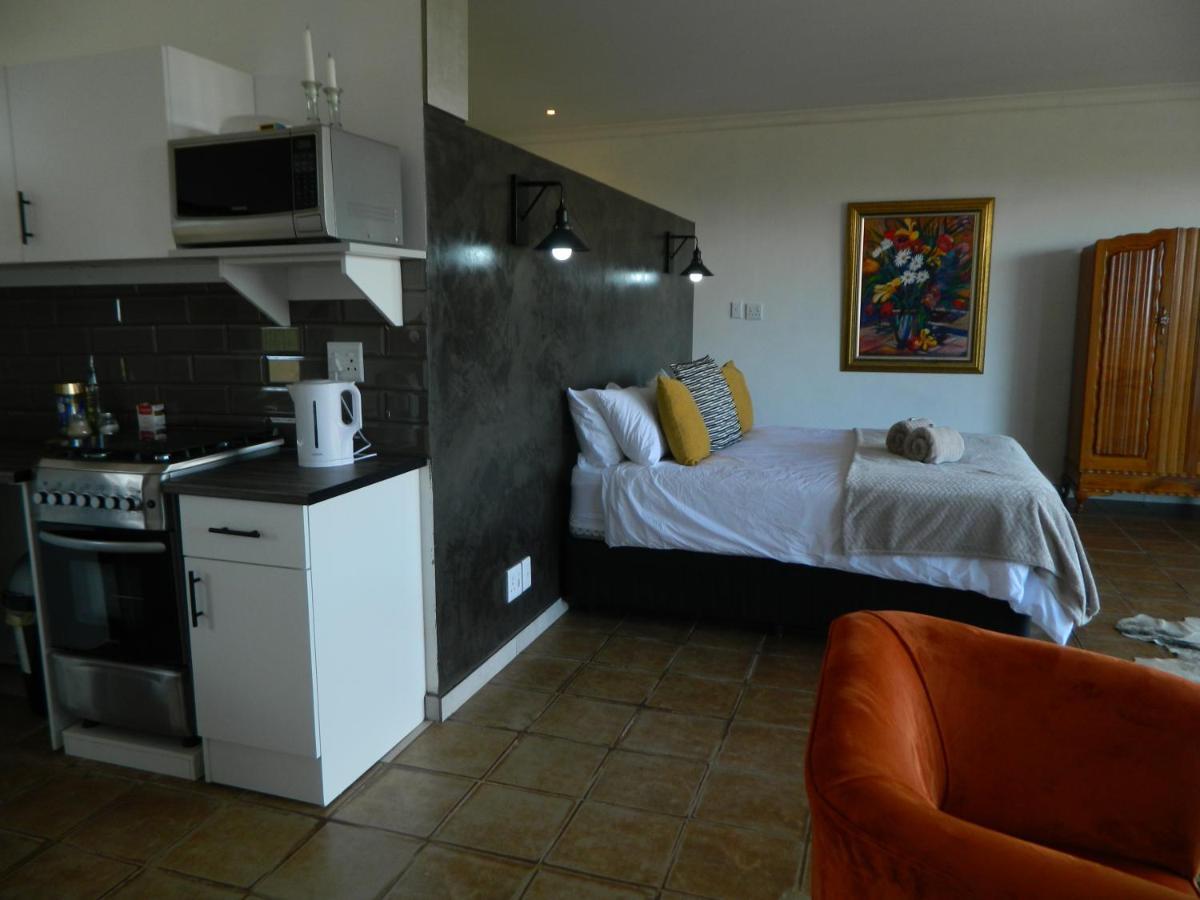 Dewdrop Farm Stay Ermelo Bagian luar foto