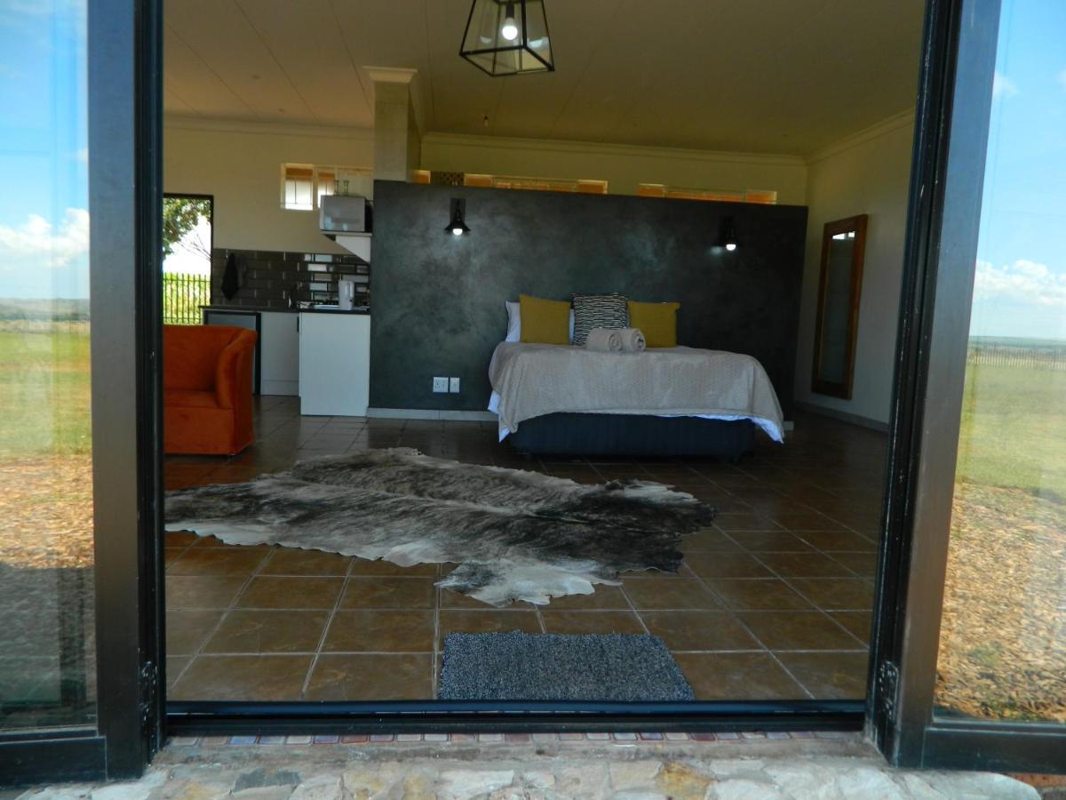 Dewdrop Farm Stay Ermelo Bagian luar foto