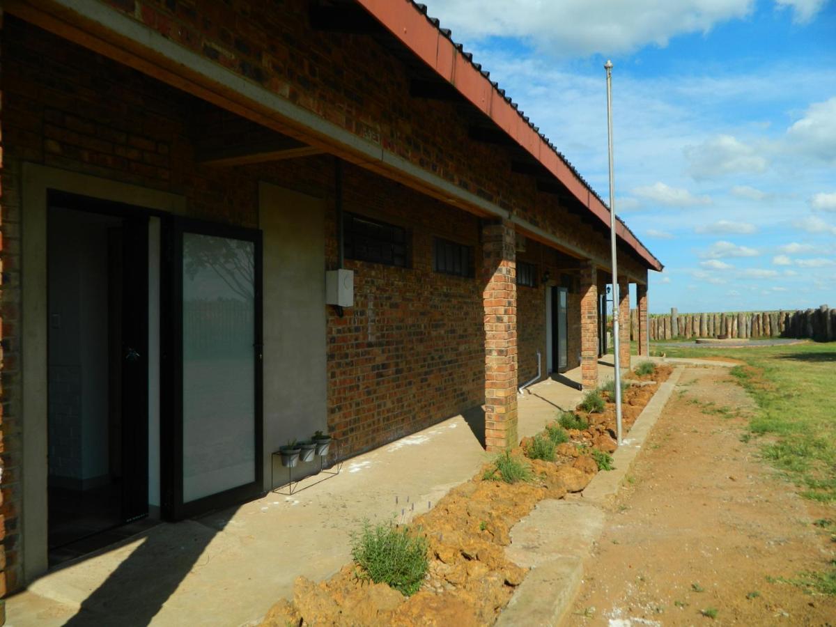 Dewdrop Farm Stay Ermelo Bagian luar foto