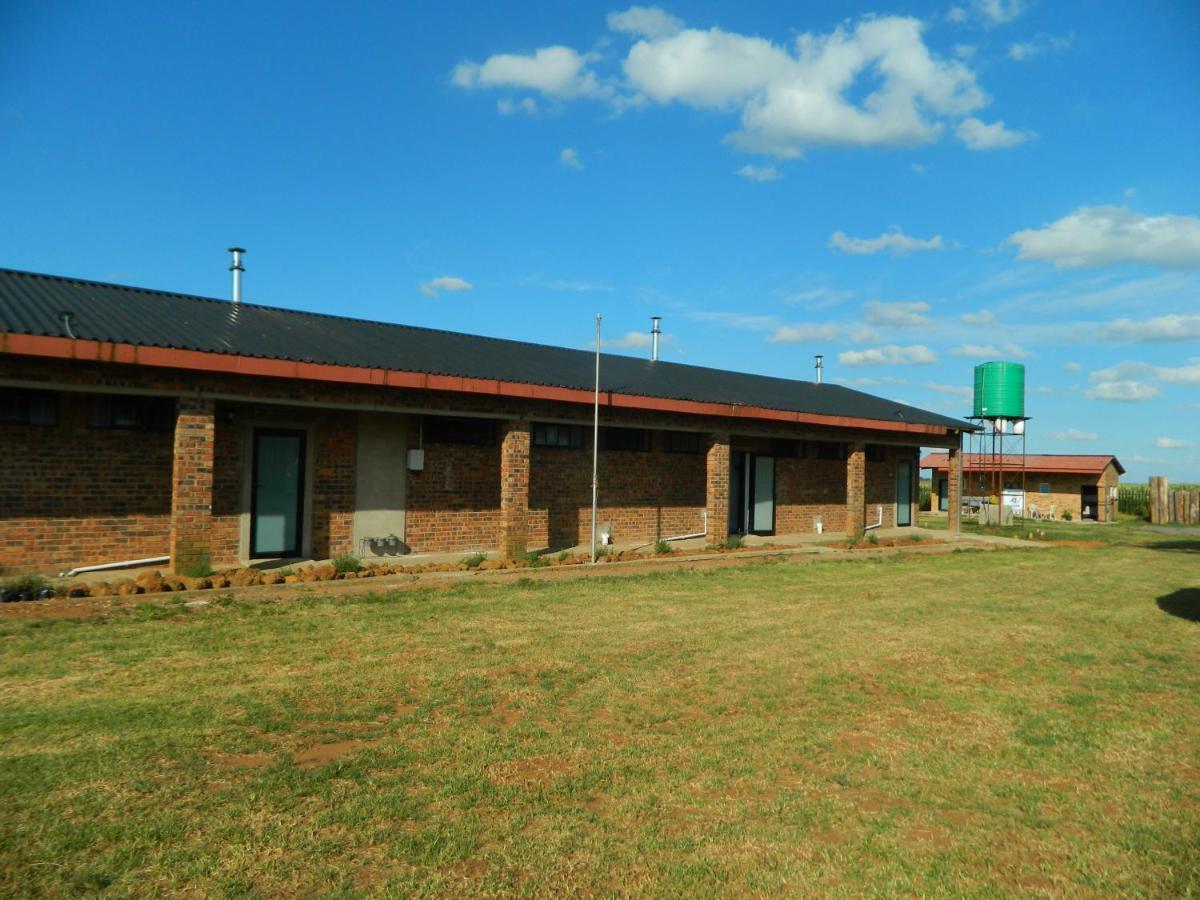 Dewdrop Farm Stay Ermelo Bagian luar foto