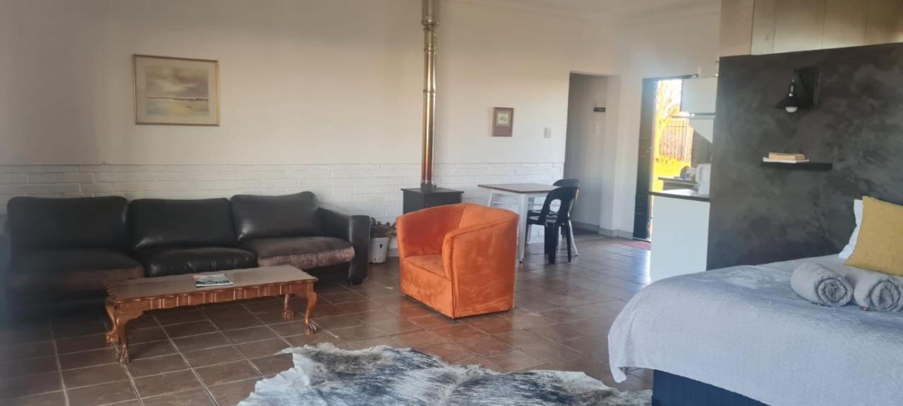 Dewdrop Farm Stay Ermelo Bagian luar foto