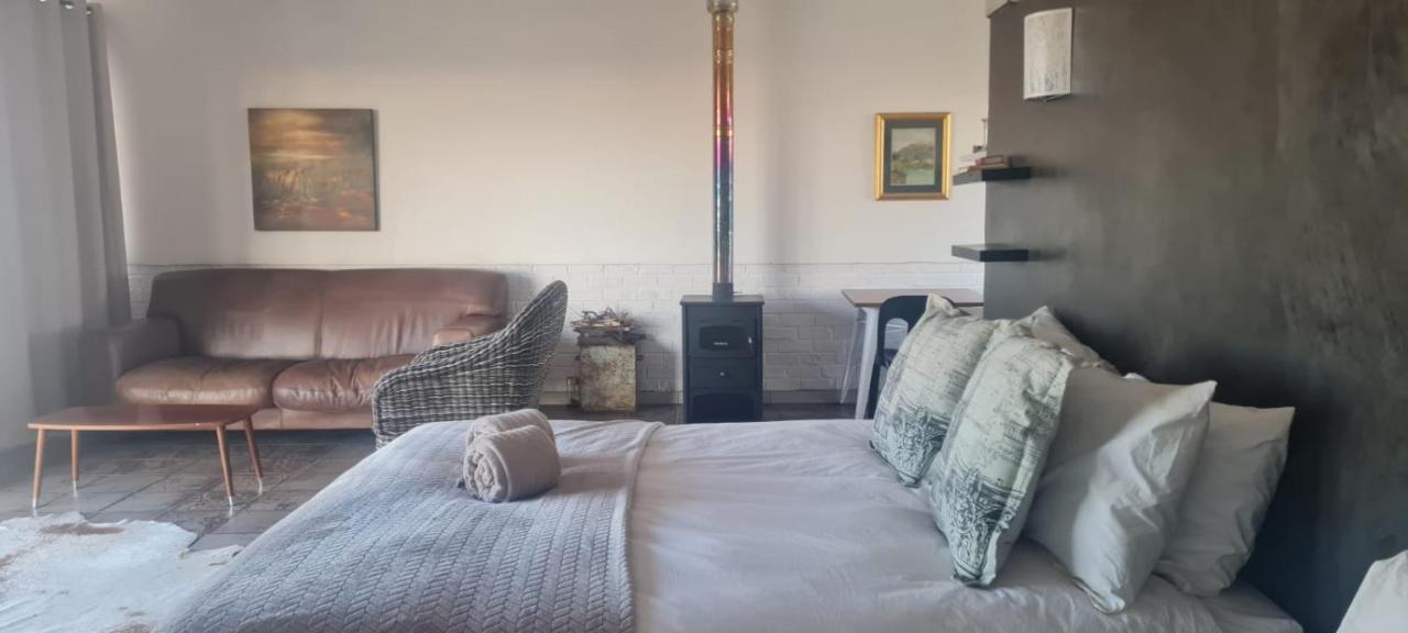 Dewdrop Farm Stay Ermelo Bagian luar foto