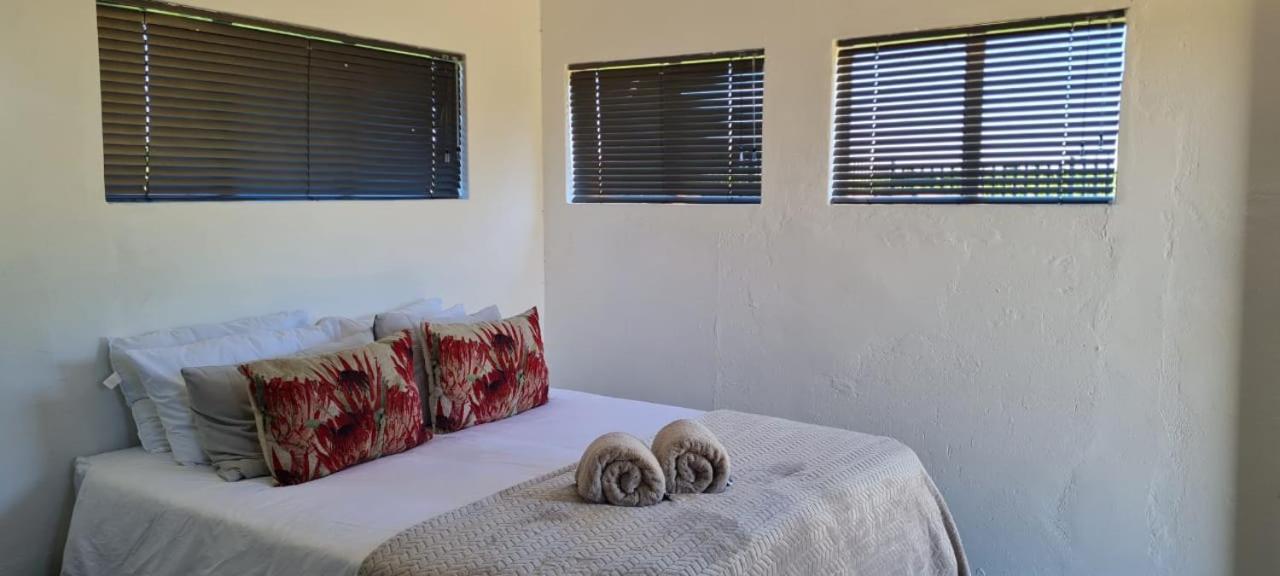 Dewdrop Farm Stay Ermelo Bagian luar foto