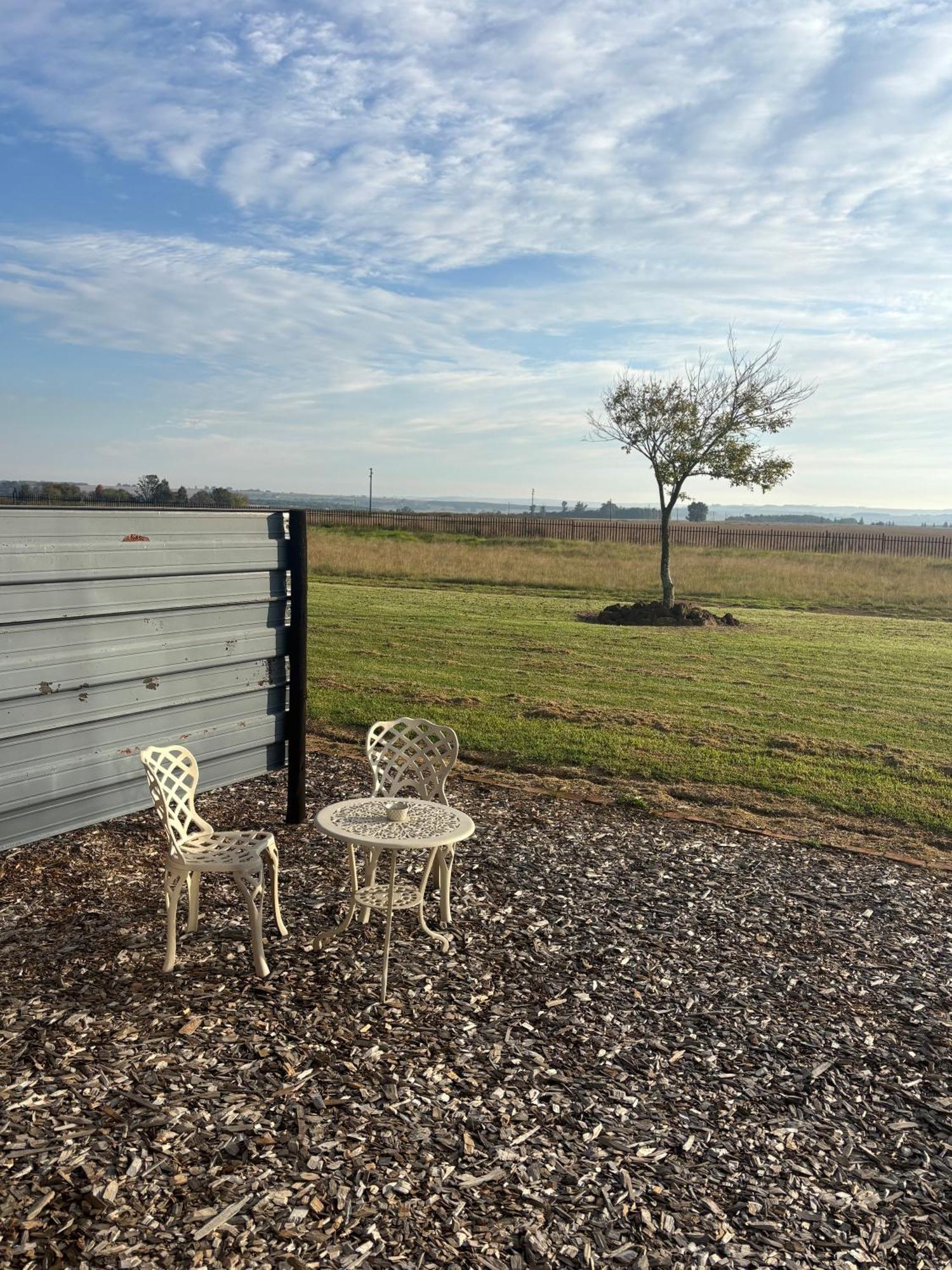 Dewdrop Farm Stay Ermelo Bagian luar foto