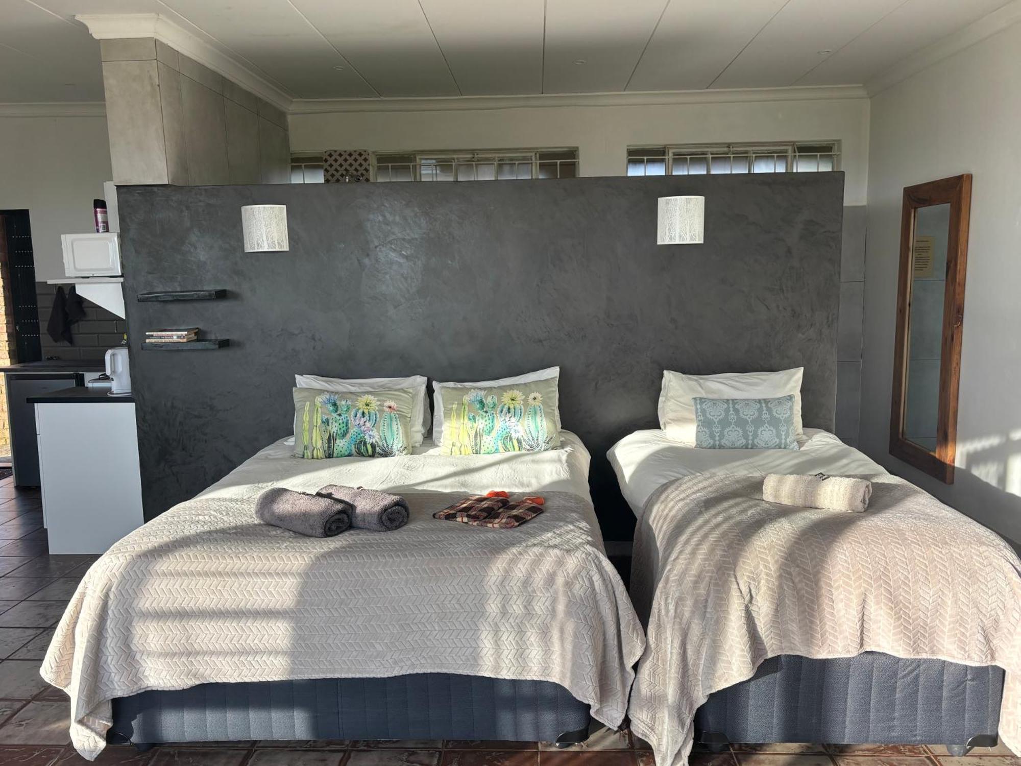 Dewdrop Farm Stay Ermelo Bagian luar foto