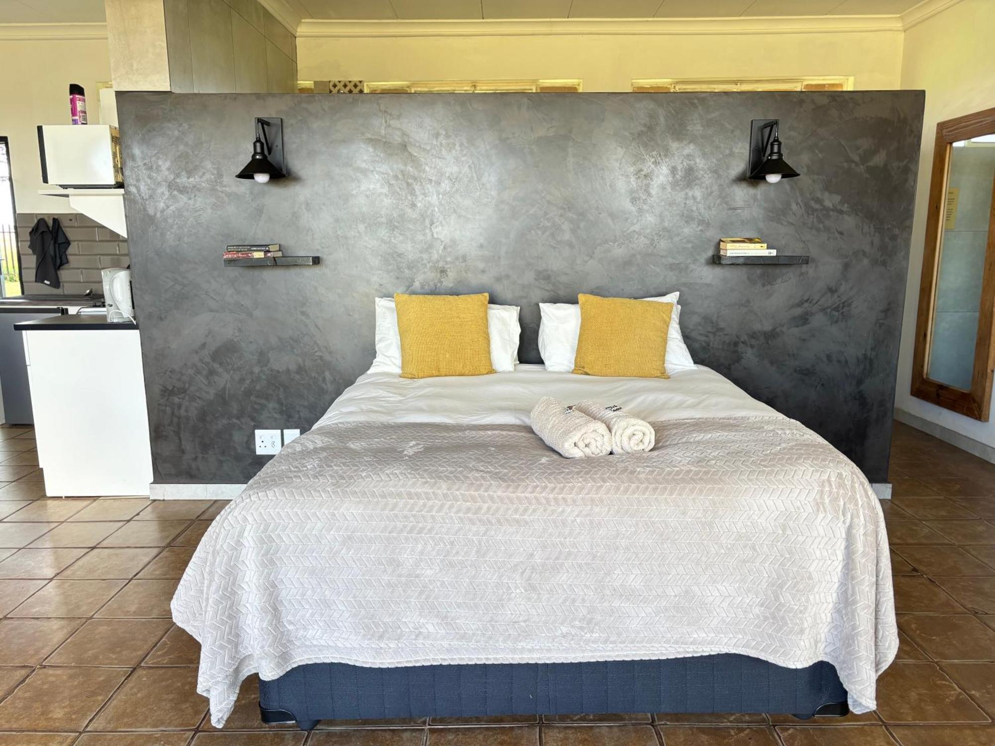 Dewdrop Farm Stay Ermelo Bagian luar foto