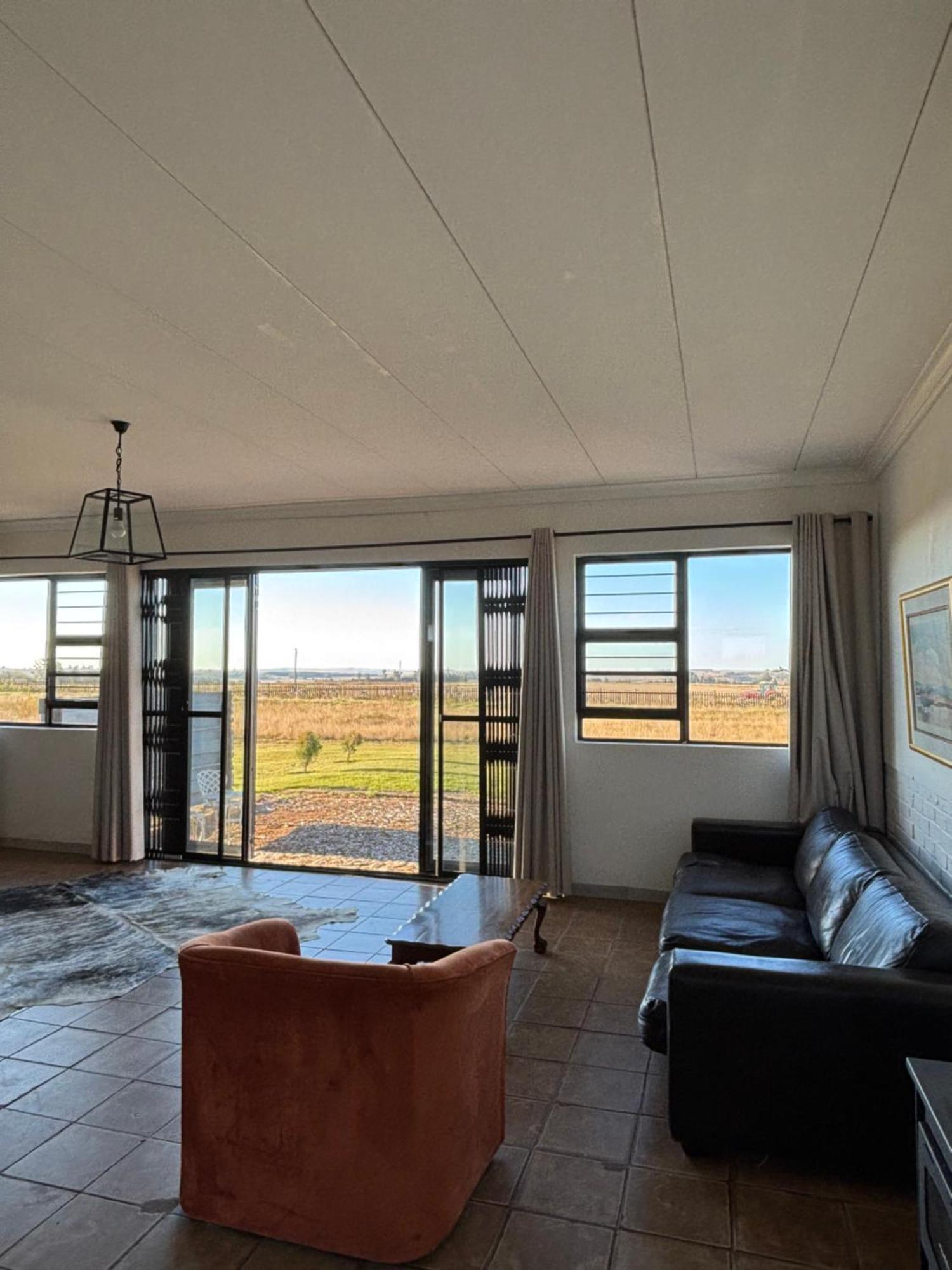 Dewdrop Farm Stay Ermelo Bagian luar foto